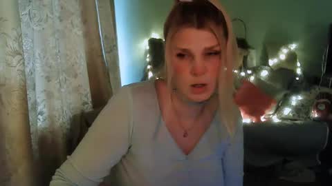 Annika  MTF ts post -op online show from 02/08/25, 10:39