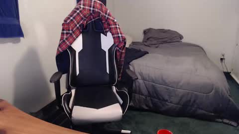 Kuggy online show from 02/16/25, 07:38