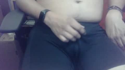 Snapshot of kunahub17 chatting on 11/10/25, 04:11 kunahub17 online show from 11/10/25, 04:11