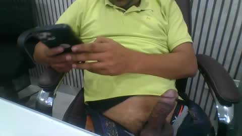 Snapshot of kunalbull25 chatting on 10/16/25, 11:44 kunalbull25 online show from 10/16/25, 11:44