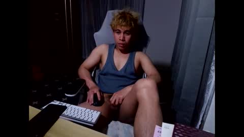 Snapshot of kurdishmace chatting on 05/17/26, 02:35 KurdishMace online show from 05/17/26, 02:35