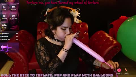 Snapshot of kureiji_fetish chatting on 12/14/24, 02:53 Fetiche Woman online show from 12/14/24, 02:53