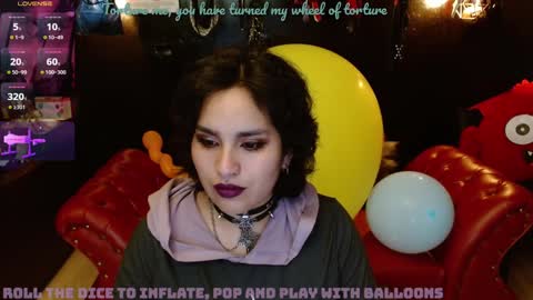 Snapshot of kureiji_fetish chatting on 12/18/24, 07:04 Fetiche Woman online show from 12/18/24, 07:04