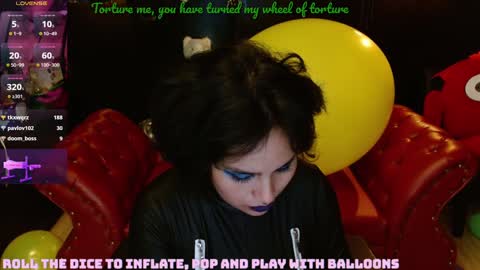 Snapshot of kureiji_fetish chatting on 12/20/24, 10:49 Fetiche Woman online show from 12/20/24, 10:49