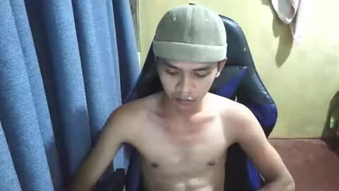 Snapshot of kurtxxx07 chatting on 03/19/26, 07:40 kurtxxx07 online show from 03/19/26, 07:40