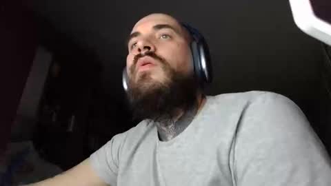 Snapshot of kuzmabig chatting on 11/16/25, 08:14 kuzmabig online show from 11/16/25, 08:14