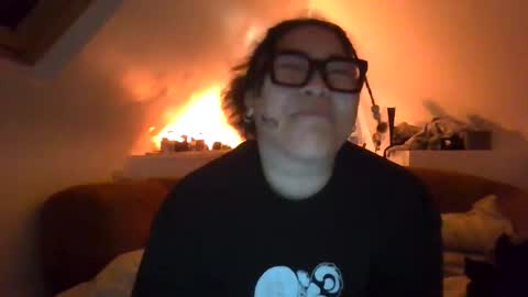 Kweampie 3 online show from 10/11/25, 06:39