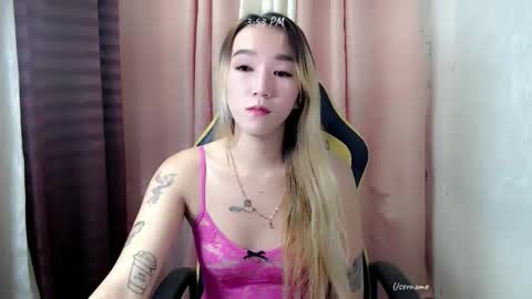 Snapshot of kweenie1026 chatting on 02/28/26, 07:53 kweenie1026 online show from 02/28/26, 07:53