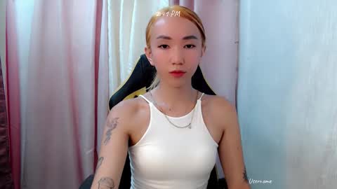 Snapshot of kweenie1026 chatting on 05/18/26, 06:41 kweenie1026 online show from 05/18/26, 06:41