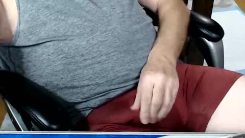 Snapshot of kwib34 chatting on 11/15/25, 10:34 kwib34 online show from 11/15/25, 10:34