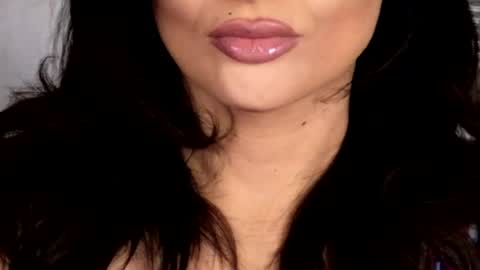 Snapshot of kxaxmichelle chatting on 05/19/26, 08:26 Kick online show from 05/19/26, 08:26