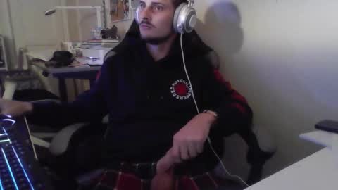 Snapshot of kyc046 chatting on 11/12/25, 08:37 Lubed Logic online show from 11/12/25, 08:37