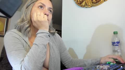 kyhara online show from 01/26/25, 05:02