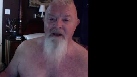 Snapshot of kyhgihntight chatting on 01/09/25, 02:22 Nick Nude Celt KYHighNTight online show from 01/09/25, 02:22