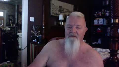 Snapshot of kyhgihntight chatting on 02/20/26, 09:48 Nick Nude Celt KYHighNTight online show from 02/20/26, 09:48