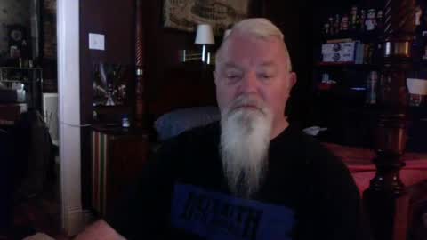 Snapshot of kyhgihntight chatting on 04/21/26, 02:56 Nick Nude Celt KYHighNTight online show from 04/21/26, 02:56