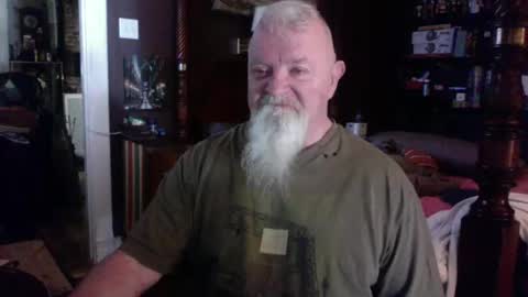 Snapshot of kyhgihntight chatting on 04/27/26, 12:58 Nick Nude Celt KYHighNTight online show from 04/27/26, 12:58