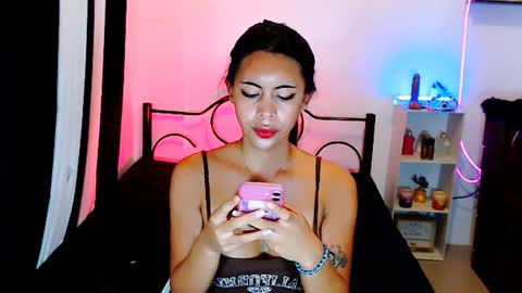 Snapshot of kylaroseee chatting on 06/11/26, 02:53 kylarose smith online show from 06/11/26, 02:53