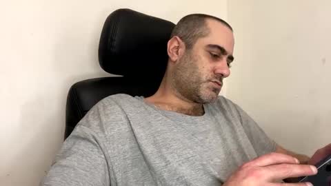 kyle67527 online show from 02/06/25, 04:14