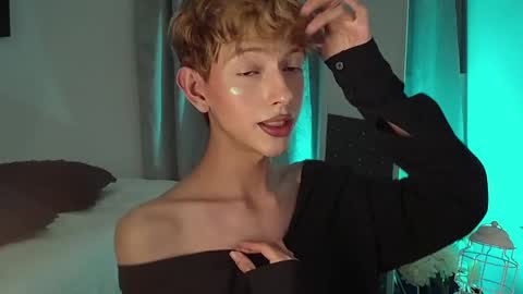 Kyle Cooper online show from 12/11/24, 12:23