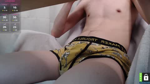 Snapshot of kyle_stein chatting on 12/21/24, 11:22 My Fansly - online show from 12/21/24, 11:22