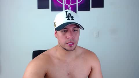 Kyle Wilson   Follow me online show from 12/18/25, 09:10