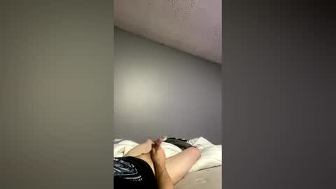 kylecrandlemire41 online show from 04/25/26, 05:32