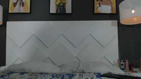 Snapshot of kyledoom chatting on 10/17/25, 02:04 KyleDoom online show from 10/17/25, 02:04