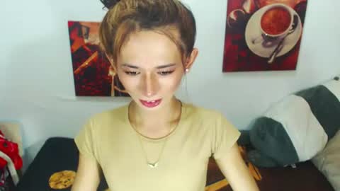 Snapshot of kylene17 chatting on 02/16/25, 05:26 babyKylene online show from 02/16/25, 05:26