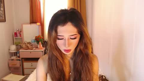 Snapshot of kylene17 chatting on 10/12/25, 06:56 babyKylene online show from 10/12/25, 06:56