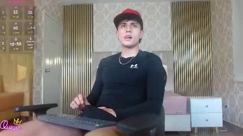 Snapshot of kyler_tay chatting on 06/23/26, 12:14 kyler_tay online show from 06/23/26, 12:14