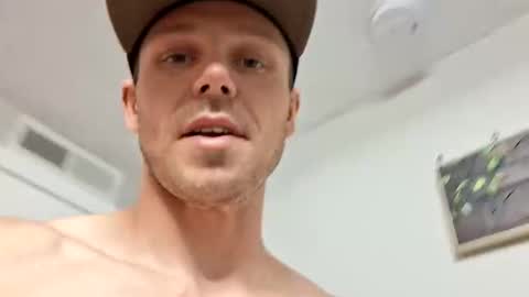 Snapshot of kylespade727 chatting on 11/13/25, 06:40 Thickcock813 online show from 11/13/25, 06:40