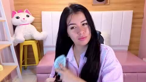 Snapshot of kylia_a chatting on 06/29/26, 01:00 Kilya online show from 06/29/26, 01:00