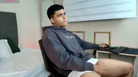 Kyliam online show from 07/24/26, 01:03