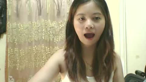 its me KYLIE online show from 09/22/25, 03:25