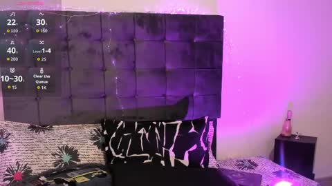 Kylie  online show from 11/15/25, 11:18