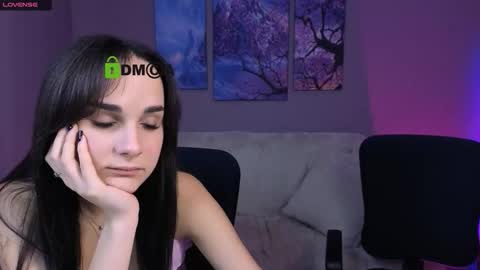 Kylie loves u online show from 11/18/25, 11:37