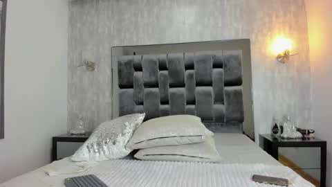 Snapshot of kylie_devis02 chatting on 09/20/25, 05:30 Kylie Devis online show from 09/20/25, 05:30