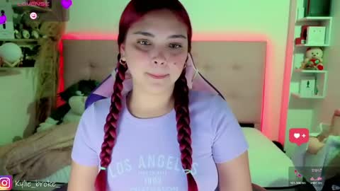 Snapshot of kylie_hottt_ chatting on 05/23/26, 10:14 k ylie online show from 05/23/26, 10:14