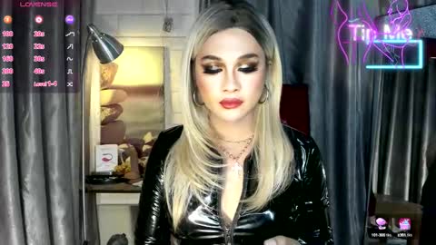 kylie online show from 03/04/25, 01:49