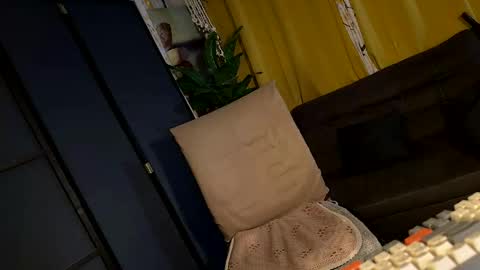 kylie online show from 04/23/26, 12:29