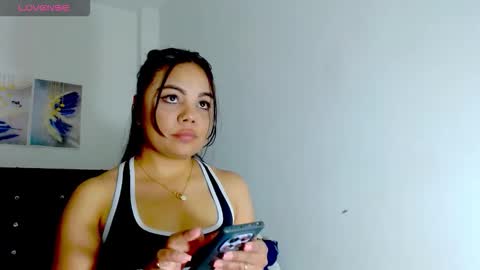 Paola online show from 10/22/25, 08:52