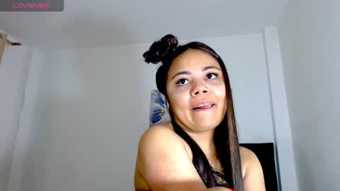 Paola online show from 12/03/25, 02:15