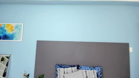 Kylie Reyes  online show from 10/21/25, 07:36