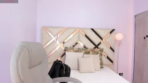 Kylie Reyes  online show from 12/03/25, 07:12