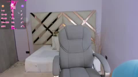 Snapshot of kylie_reyes chatting on 01/05/26, 07:17 Kylie Reyes online show from 01/05/26, 07:17