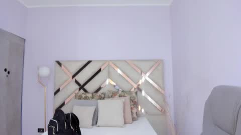 Kylie Reyes  online show from 06/02/26, 07:49