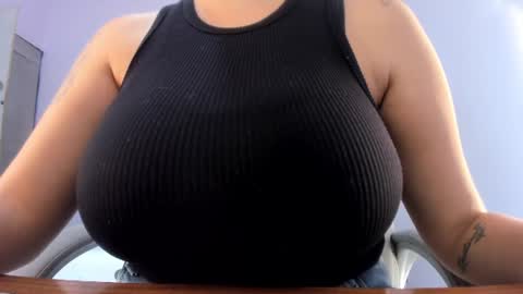 Kylie Reyes  online show from 06/10/26, 08:19