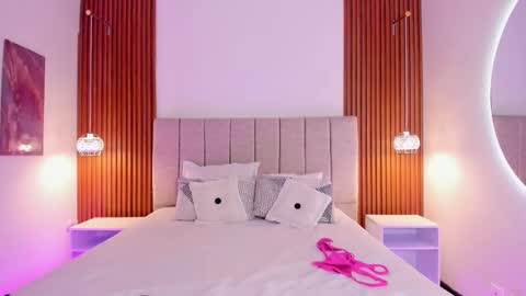 kloe sofia online show from 02/03/26, 12:10