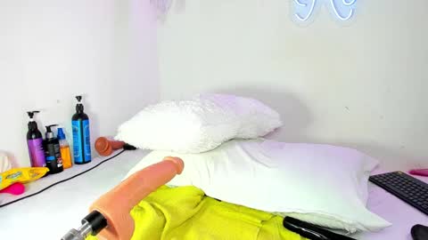 kylie Sttel online show from 12/09/24, 02:17